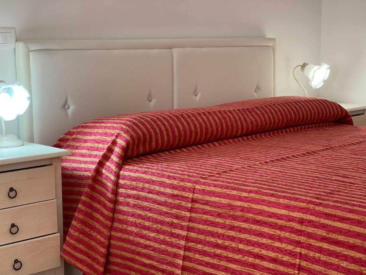 La Casetta Dei Nonni Apartment Ostuni Luaran gambar